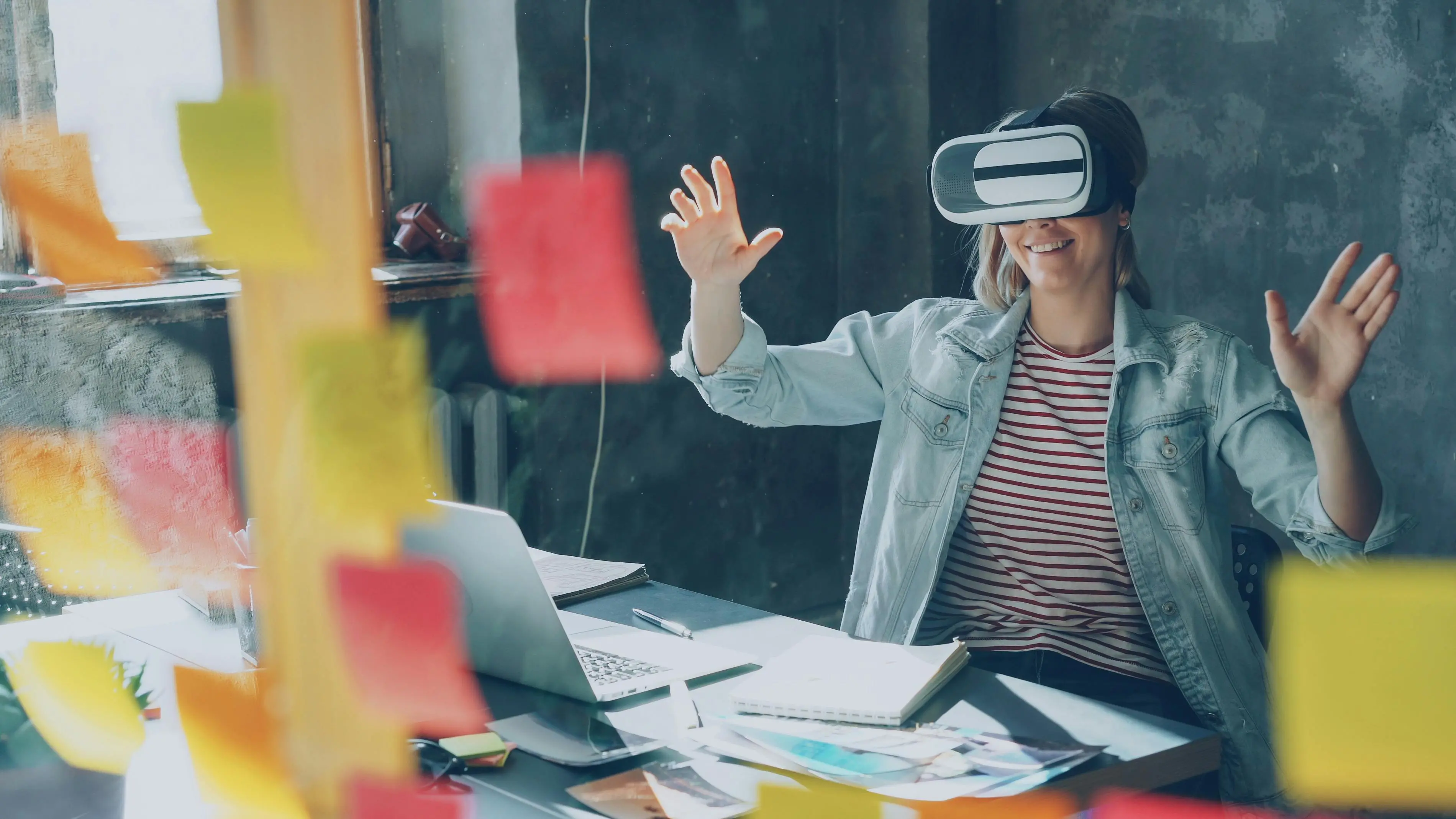 Il lavoro del futuro non è solo AI: boom di mestieri tecnici, green e della cura mentre cambia l’ingresso per i giovani\n