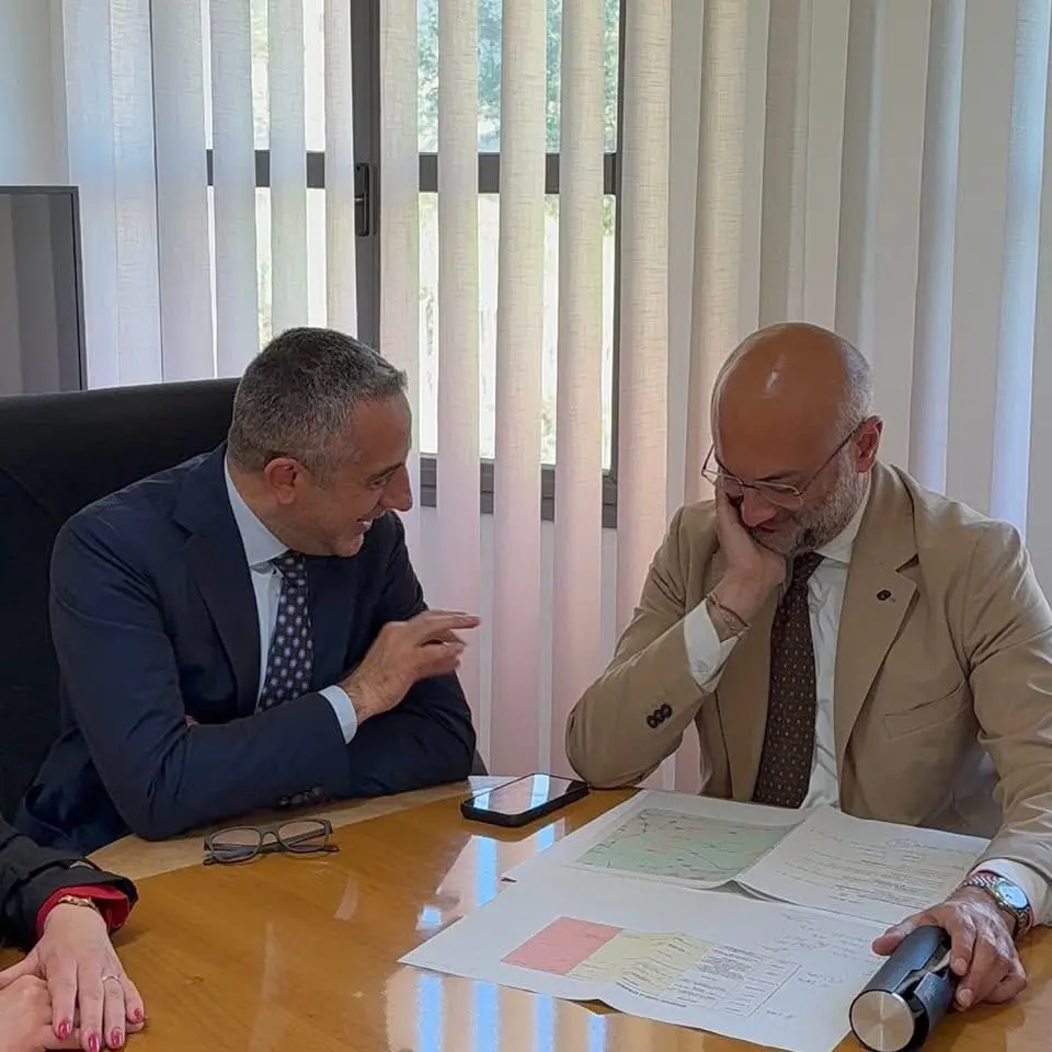 Faragalli a Cassano all’Ionio: confronto con il Comune su scuole, strade e ambiente\n