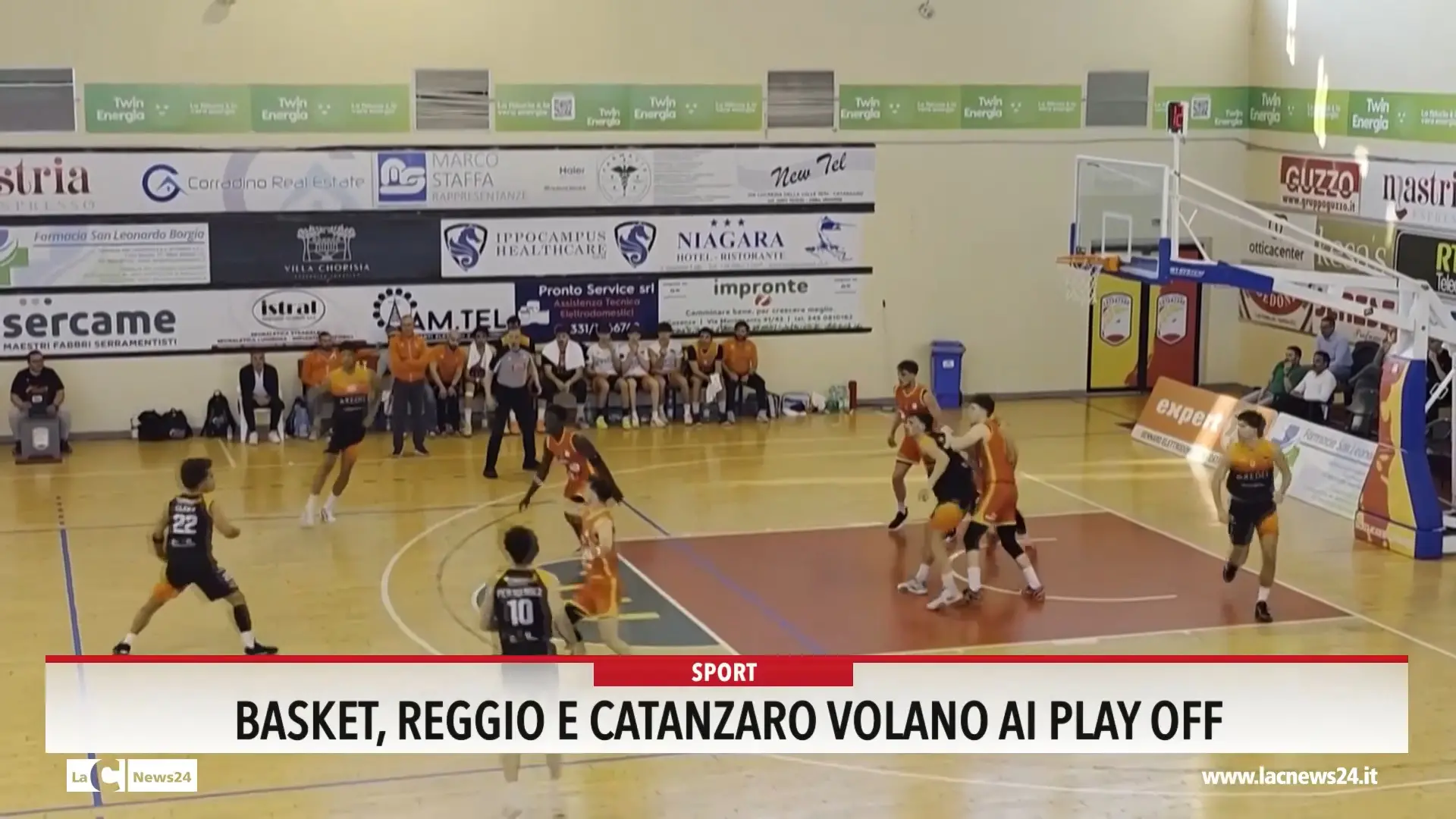 Basket, Reggio e Catanzaro volano ai playoff