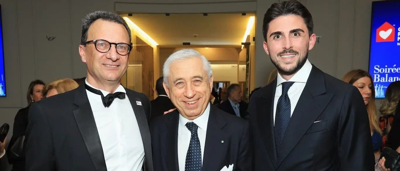 iGreco al San Carlo di Napoli per una raccolta fondi a sostegno dei bambini costretti a curarsi lontani da casa\n