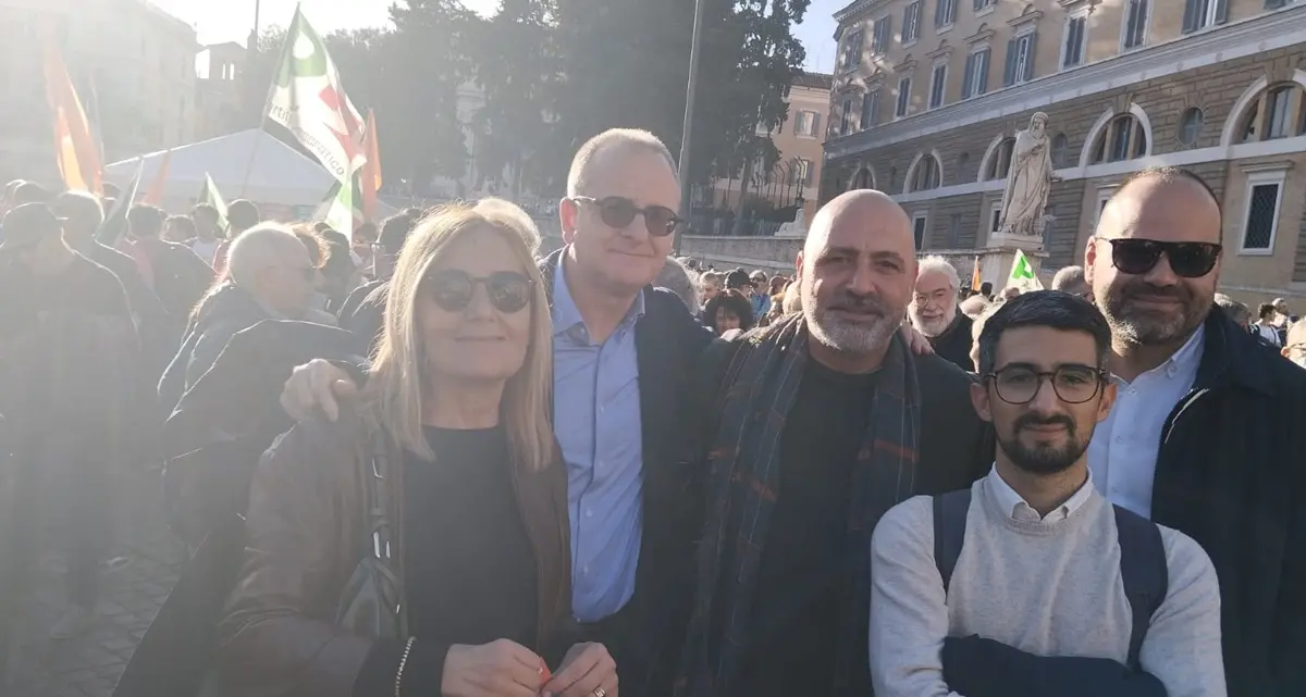 Cene, commissari e il nodo-Caruso: a Cosenza tutto fa Pd. Mentri i voti volano via\n