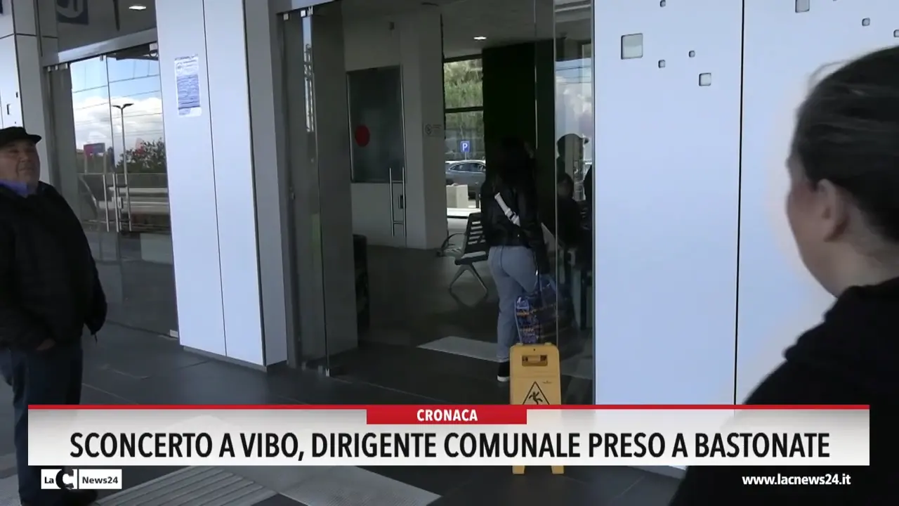 Sconcerto a Vibo, dirigente comunale preso a bastonate