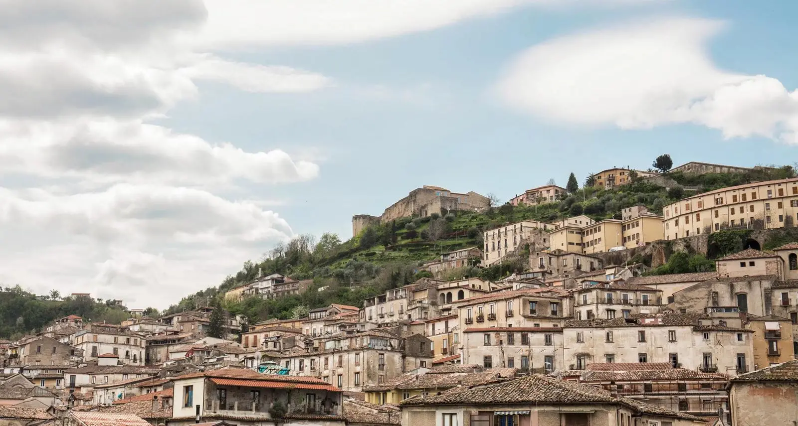 Unical, il 5x1000 si fa solidale: con il progetto «C.U.R.A.» la ricerca scende in campo per i più fragili\n