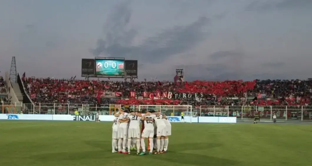 Cosenza e playoff, una storia breve ma intensa: da quelli in\u00A0Serie D alla notte di Pescara\n