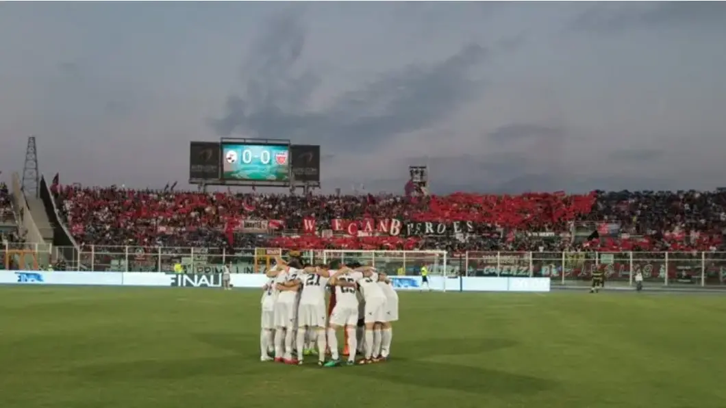 Cosenza e playoff, una storia breve ma intensa: da quelli in\u00A0Serie D alla notte di Pescara\n