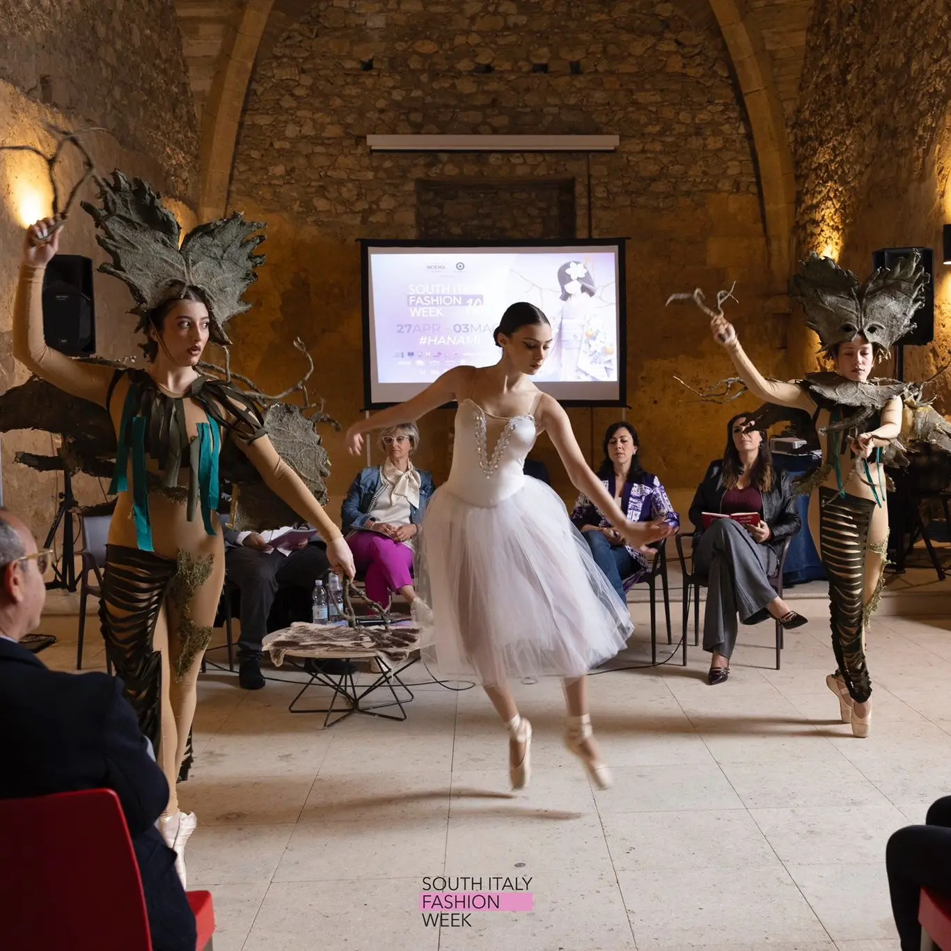 South Italy Fashion Week, al Castello Svevo l’inverno tra post-atomico e destrutturazione\n