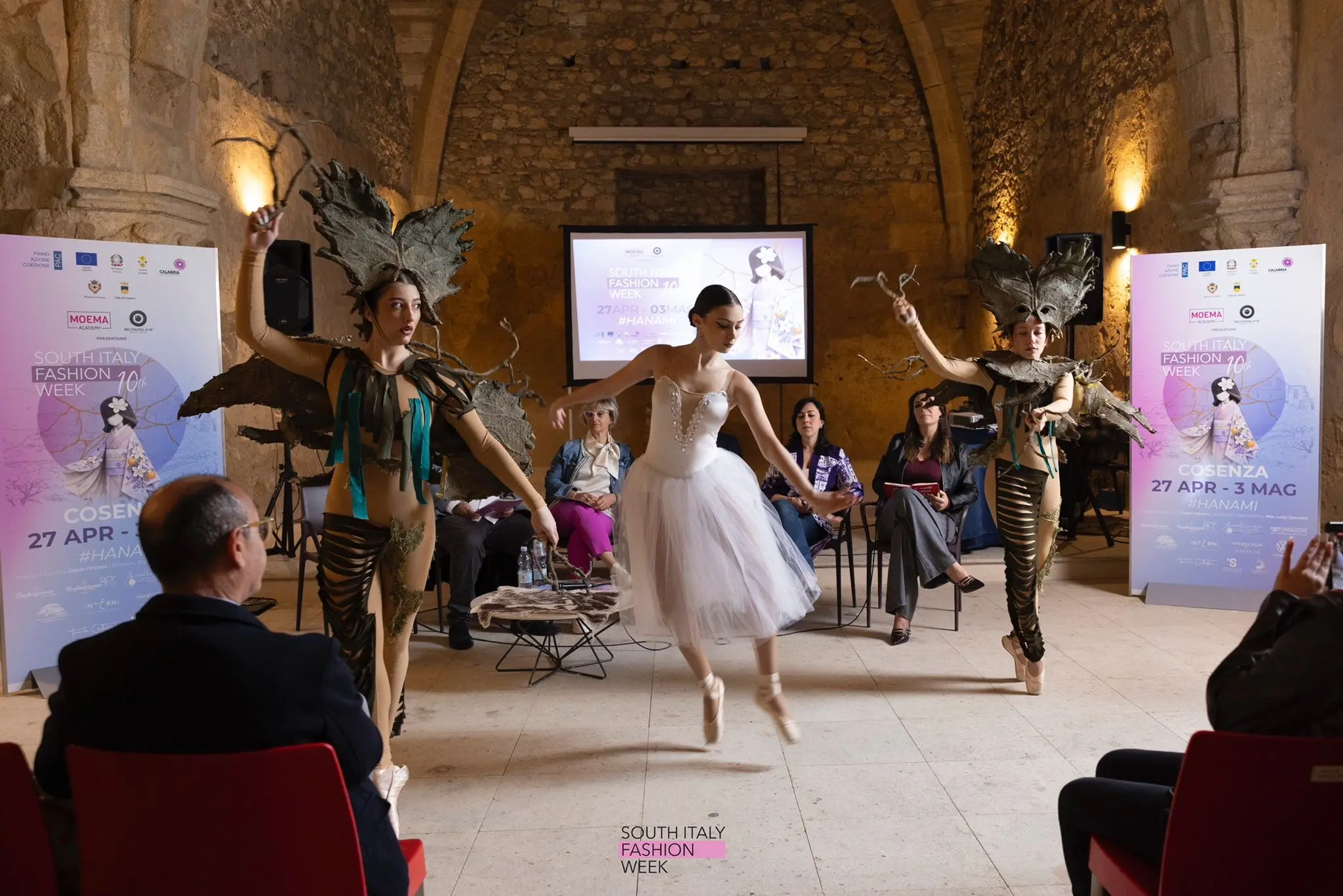South Italy Fashion Week, al Castello Svevo l’inverno tra post-atomico e destrutturazione\n