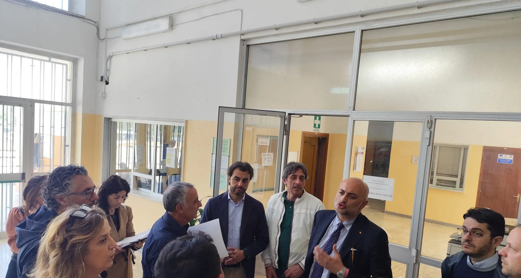 Faragalli nei cantieri di Corigliano-Rossano: «Scuole sicure e moderne per i giovani»\n
