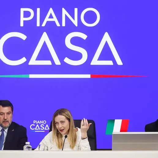 Piano casa e accise, Meloni: «Risposte concrete su alloggi e carburanti»\n