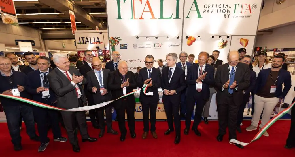 Calabria protagonista al SIAL Canada 2026, vetrina internazionale per l’agroalimentare\n