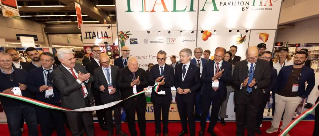 Calabria protagonista al SIAL Canada 2026, vetrina internazionale per l’agroalimentare\n