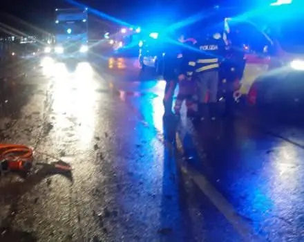 Scontro sulla Statale 106 a Trebisacce: due vittime e due persone ferite\n