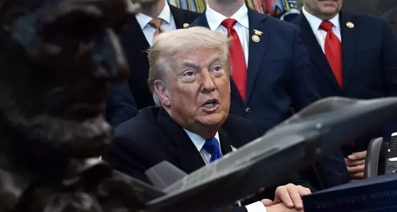 Trump minaccia tagli alle truppe Nato, Italia e Spagna nel mirino. Crosetto replica: «Non ne capirei le ragioni»\n