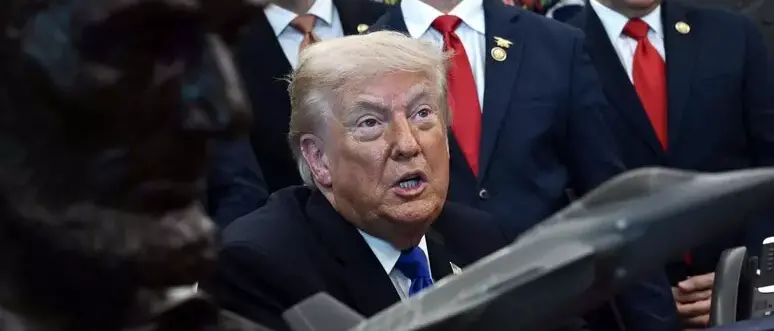 Trump minaccia tagli alle truppe Nato, Italia e Spagna nel mirino. Crosetto replica: «Non ne capirei le ragioni»\n