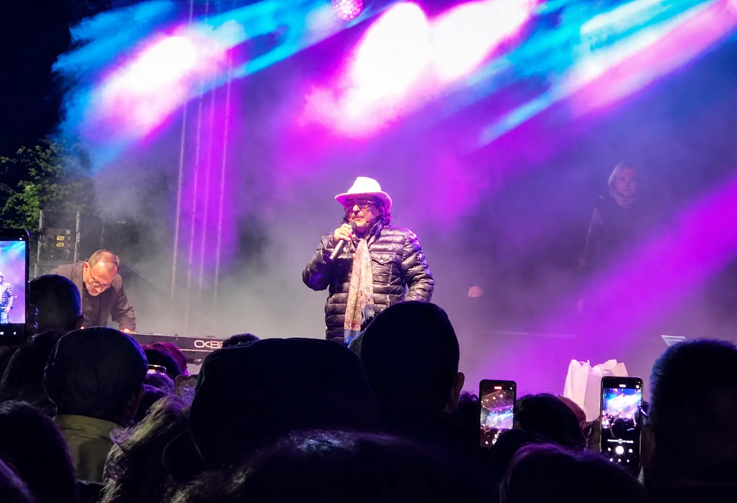 Al Bano accende Altilia: in migliaia per il concerto-inaugurazione\u00A0\n