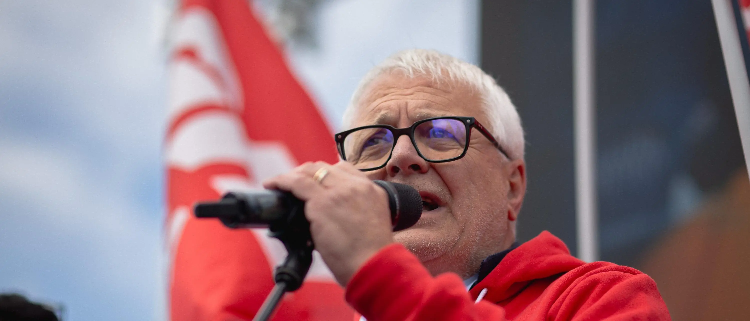 Dal Porto di Gioia Tauro un appello su lavoro, pace e diritti. Trotta (Cgil): «Servono investimenti, non armi»\n