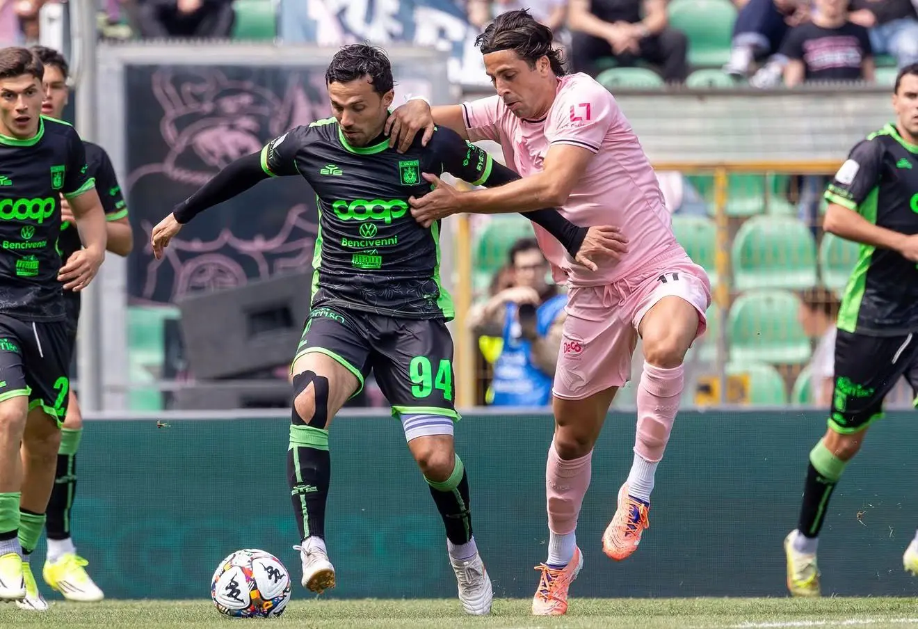 Il Catanzaro cade a Palermo, ai giallorossi non basta un Pittarello inarrestabile con i suoi 2 gol: finale 3-2\n