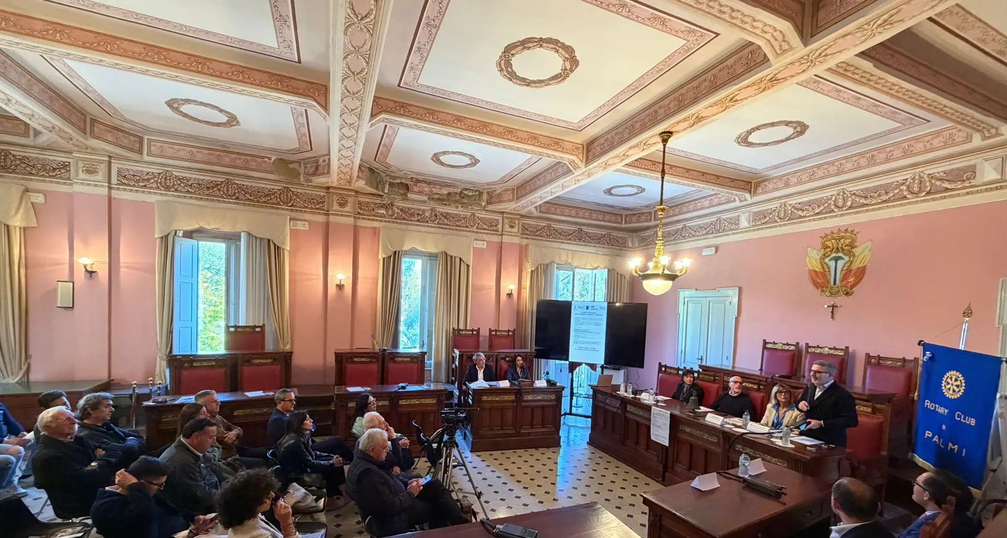 Palmi prova a costruire una rete per la Costa Viola: dal confronto tra imprese e istituzioni nasce la sfida del sistema territoriale\n