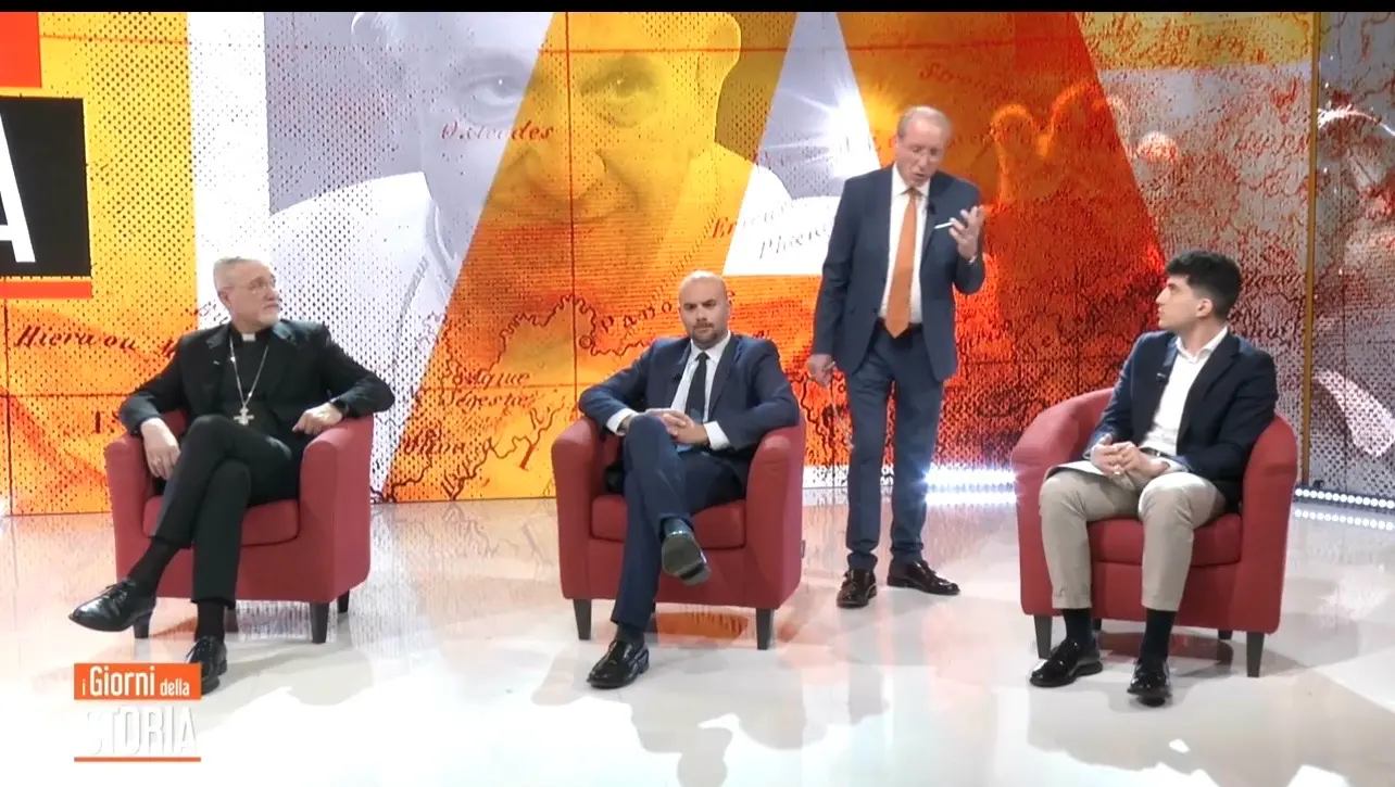 “I\u00A0giorni della storia”, boom di ascolti per il nuovo format di LaC: la prima puntata dedicata a papa Francesco\n