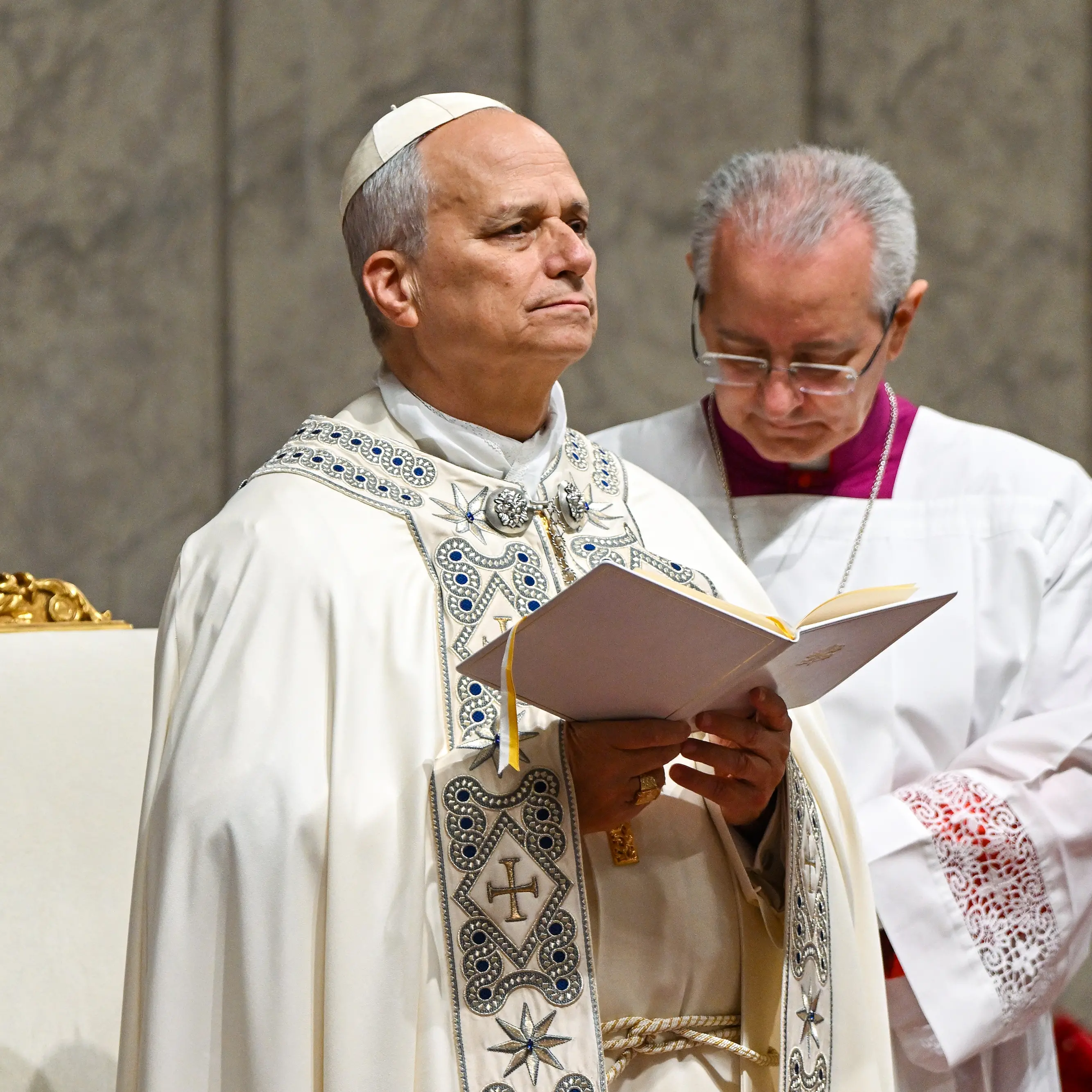 Leone XIV, il papa che sfida i potenti senza paura\n