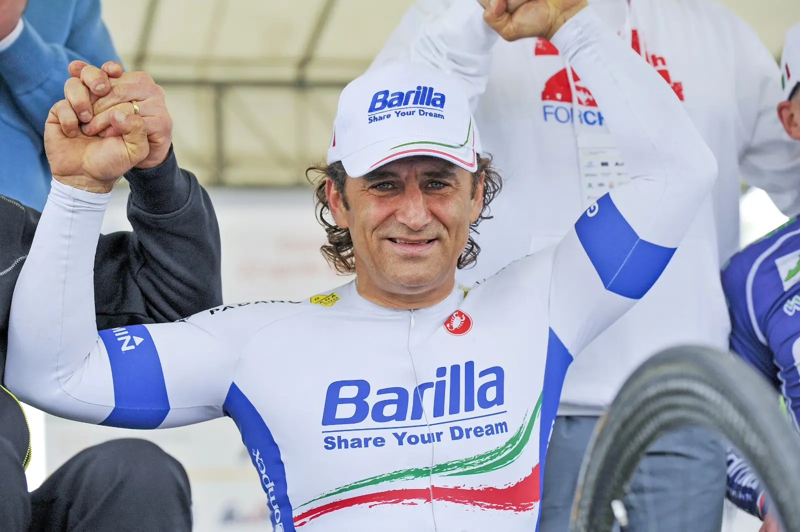 È morto Alex Zanardi:\u00A0leggenda paralimpica ed ex pilota di Formula\u00A01, aveva 60 anni\n