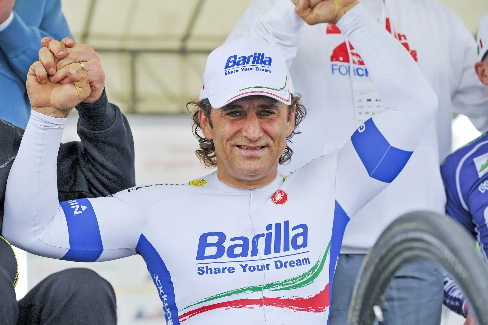 È morto Alex Zanardi:\u00A0leggenda paralimpica ed ex pilota di Formula\u00A01, aveva 60 anni\n