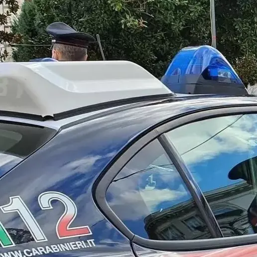 Lite per 30 euro finisce in tragedia: 68enne ucciso e nascosto in un negozio a Bari\n
