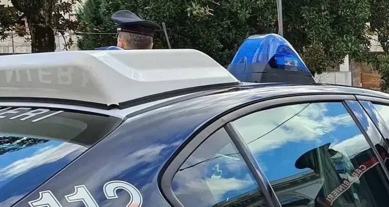 Lite per 30 euro finisce in tragedia: 68enne ucciso e nascosto in un negozio a Bari\n