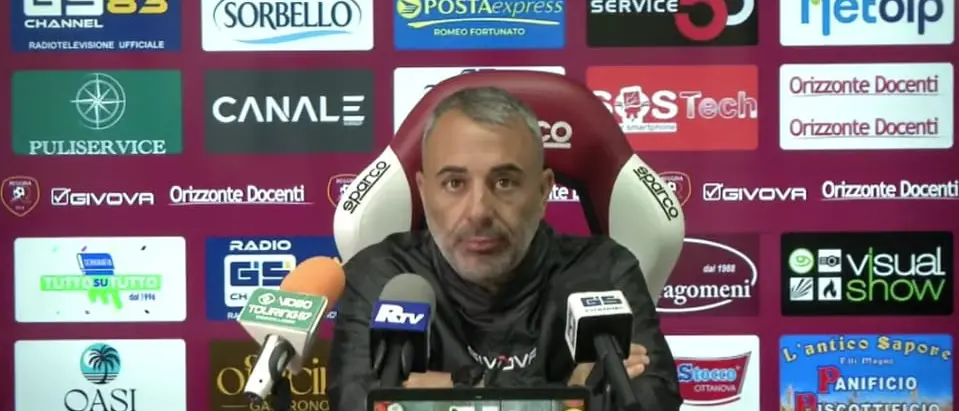 Reggina, Torrisi si assume le colpe: «Credevo nel miracolo promozione, se non ci siamo riusciti la responsabilità è mia»\n