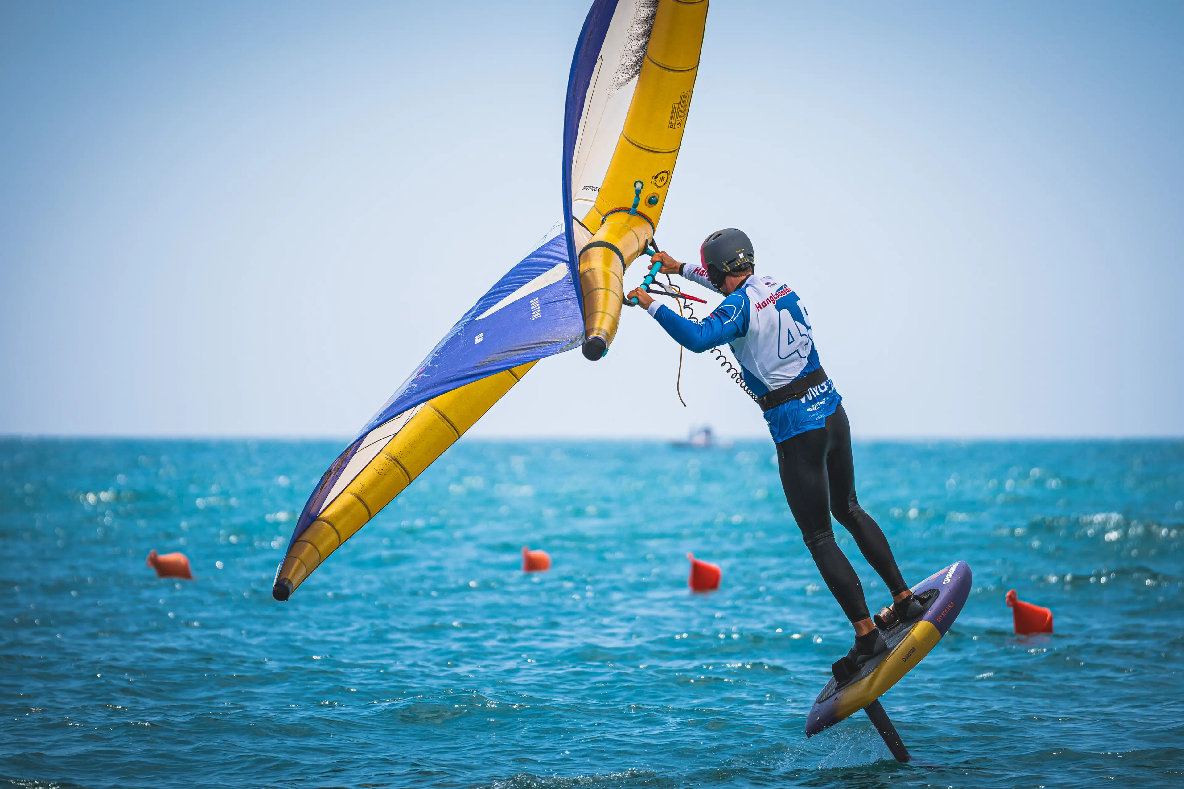 Campionato italiano Wingfoil 2026, conclusa con successo a Gizzeria la prima giornata della seconda tappa