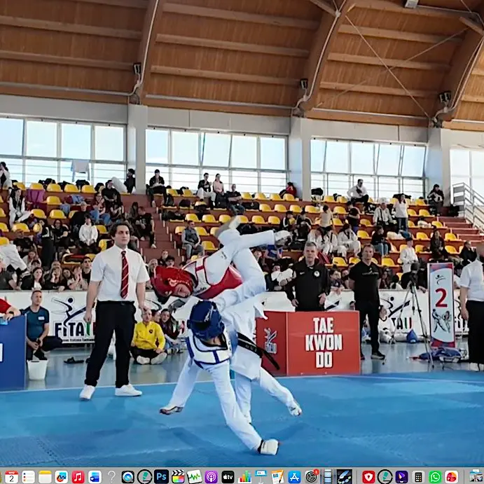 Taekwondo, prima giornata di gare per il campionato interregionale che ha portato 600 atleti del Sud a Corigliano Rossano\n