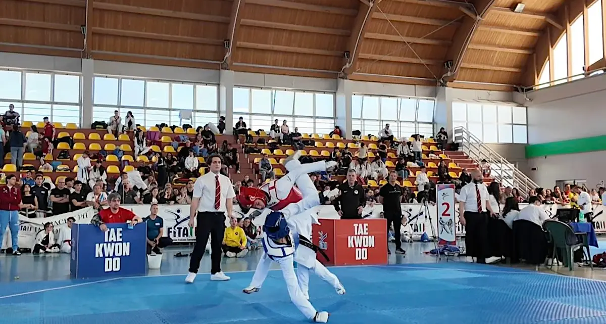 Taekwondo, prima giornata di gare per il campionato interregionale che ha portato 600 atleti del Sud a Corigliano Rossano\n