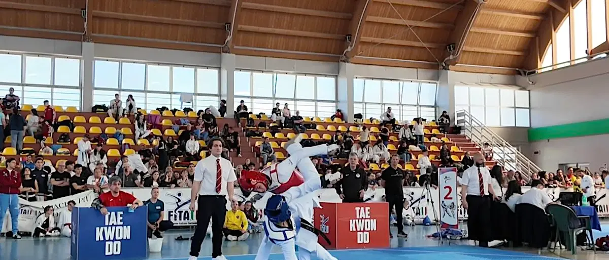 Taekwondo, prima giornata di gare per il campionato interregionale che ha portato 600 atleti del Sud a Corigliano Rossano\n