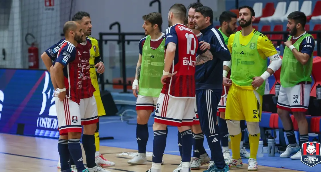 Pirossigeno Cosenza, addio Serie A tra rimpianti: cade con la CDM e scivola in A2 Elite\n
