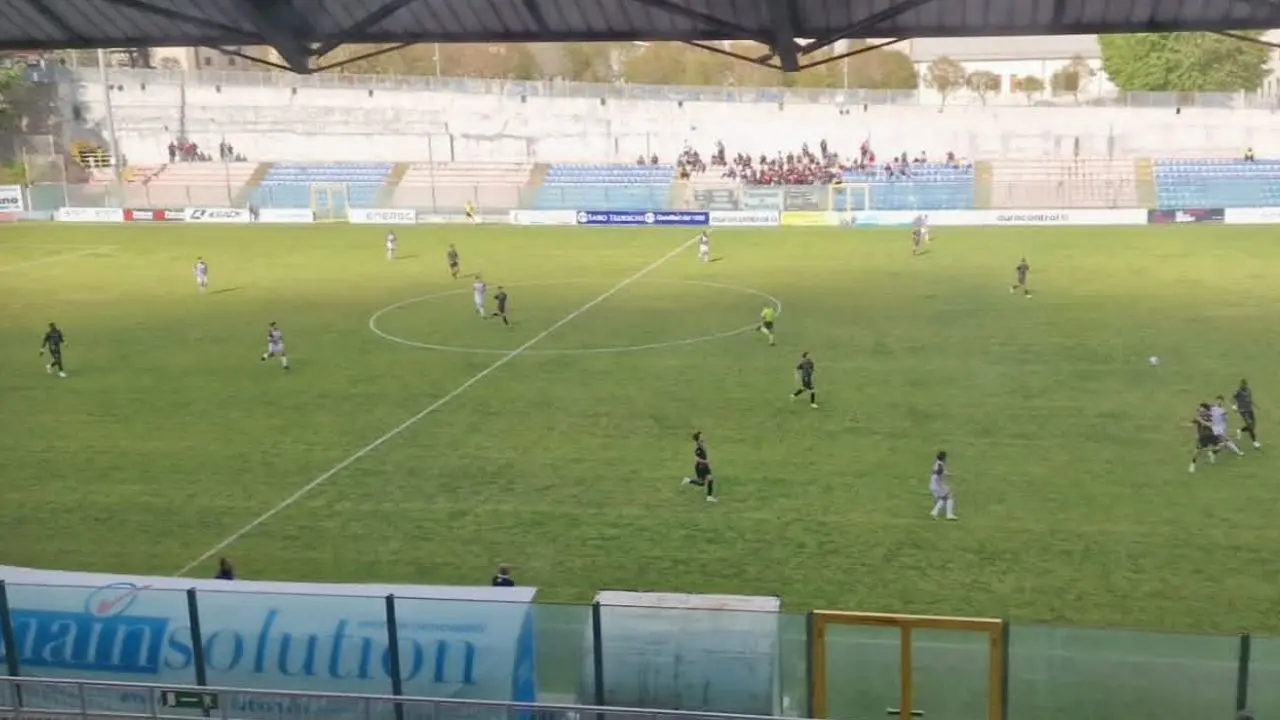 Serie D, la Vibonese si giocherà la salvezza in\u00A0casa: Acireale battuto 1-0 e spareggio interno assicurato\n