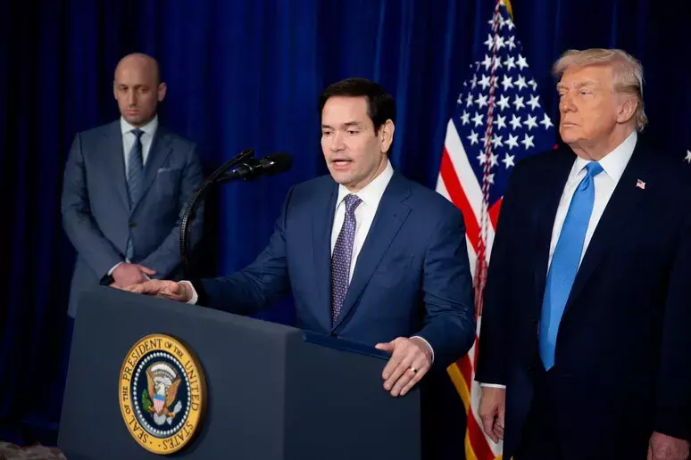 Trump valuta nuovi attacchi all’Iran e boccia il piano di Teheran: tensione sullo Stretto di Hormuz.\u00A0Rubio atteso in Italia\n