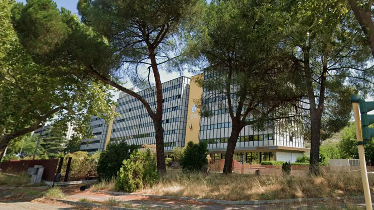 <p>Regione Calabria, il comfort costa caro: 48mila euro per 227 nuove sedute negli uffici di Cosenza</p>