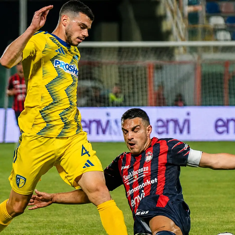 <p>Crotone-Cerignola 1-1, <span style=\"color:hsl(0, 75%, 60%);\">basta il pari </span>ai pitagorici per continuare il sogno playoff</p>