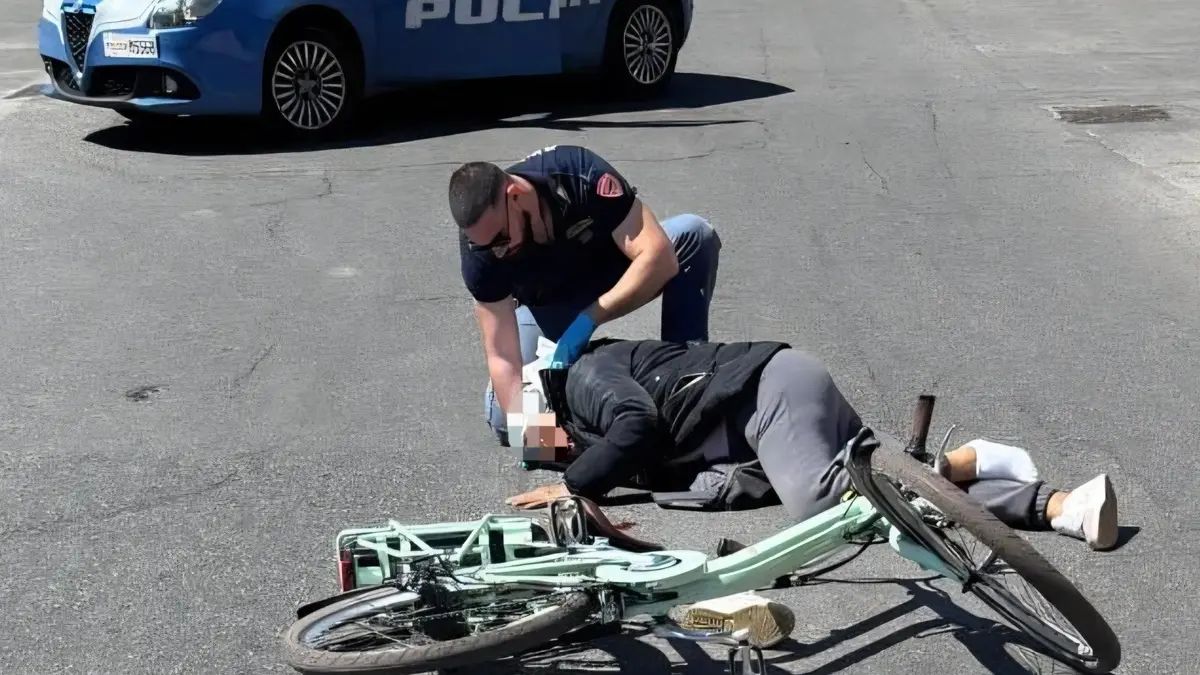 Gioia Tauro, polizia salva\u00A0una donna ferita a seguito di una caduta dalla bicicletta\n
