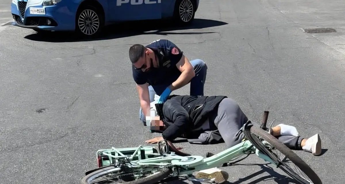 Gioia Tauro, polizia salva\u00A0una donna ferita a seguito di una caduta dalla bicicletta\n