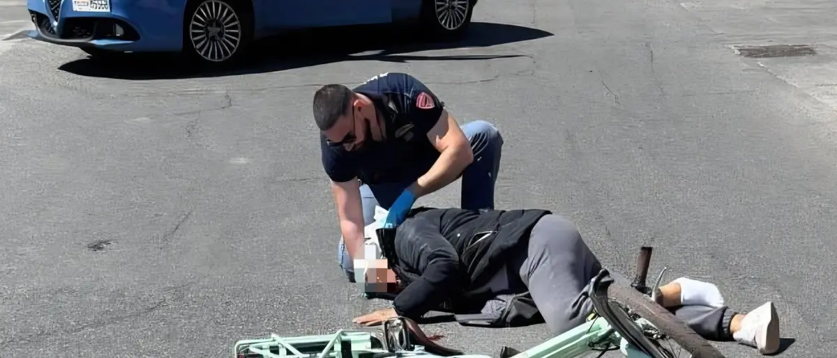 Gioia Tauro, polizia salva\u00A0una donna ferita a seguito di una caduta dalla bicicletta\n