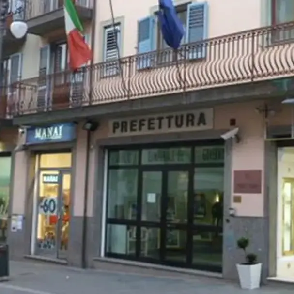 Intimidazioni nella zona industriale tra Vibo e Jonadi: riunione in Prefettura con l’obiettivo di rafforzare la sicurezza\n