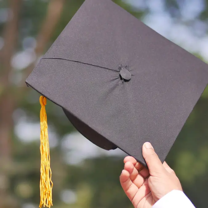 Il backgound familiare condiziona ancora gli studi dei ragazzi calabresi: solo il 13% di chi ha genitori con licenza media si laurea\n