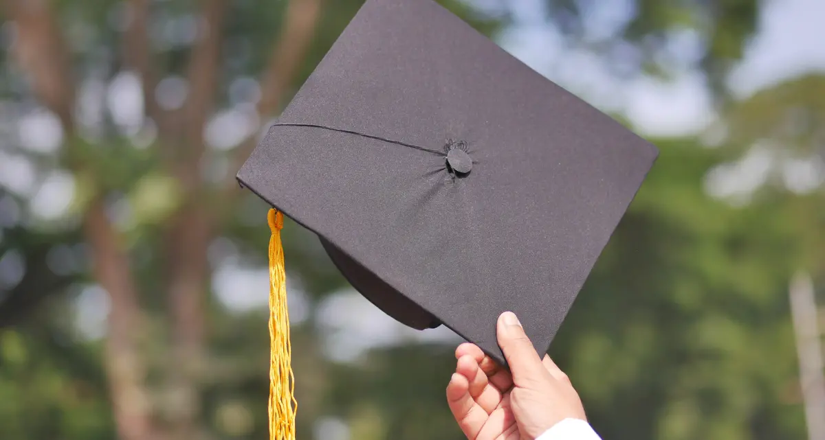 Il backgound familiare condiziona ancora gli studi dei ragazzi calabresi: solo il 13% di chi ha genitori con licenza media si laurea\n