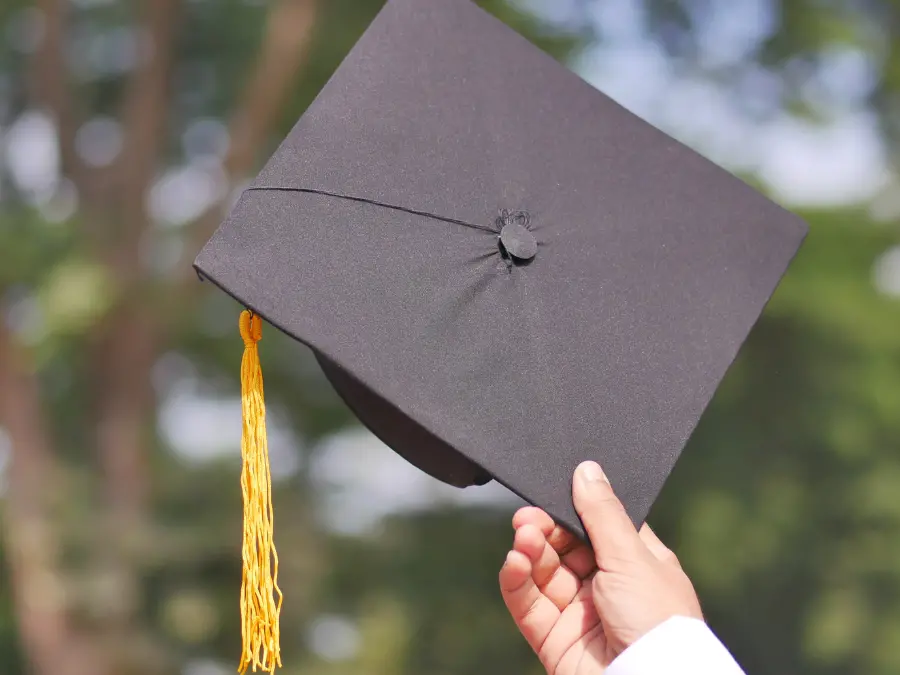 Il backgound familiare condiziona ancora gli studi dei ragazzi calabresi: solo il 13% di chi ha genitori con licenza media si laurea