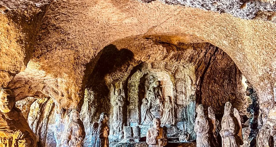Nel respiro di pietra, l’anima di Piedigrotta\n