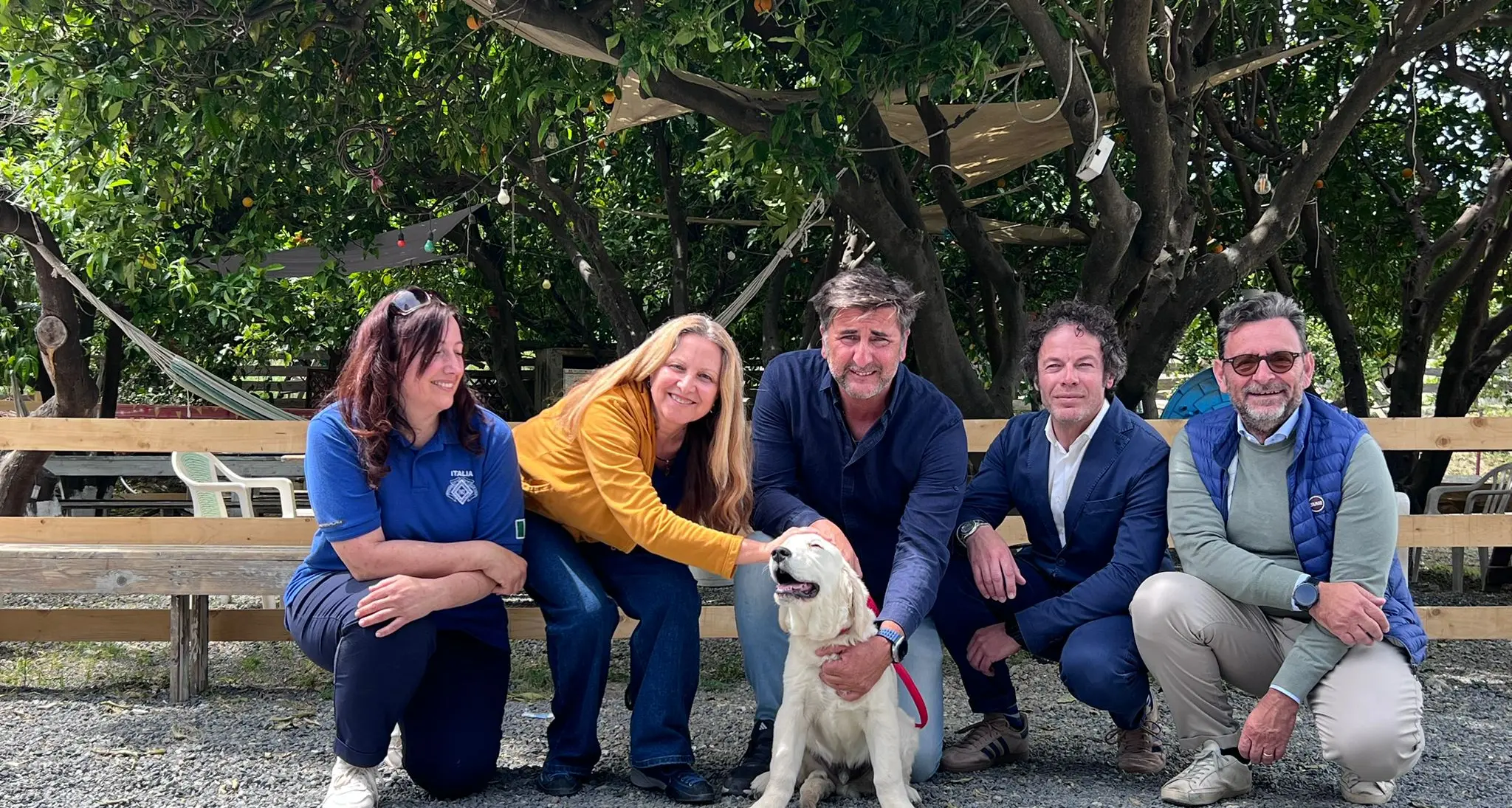 Cani avvelenati, Legambiente Calabria ed Enci: donato un cucciolo per la pet therapy ad “Equipariamo” di Catanzaro\n