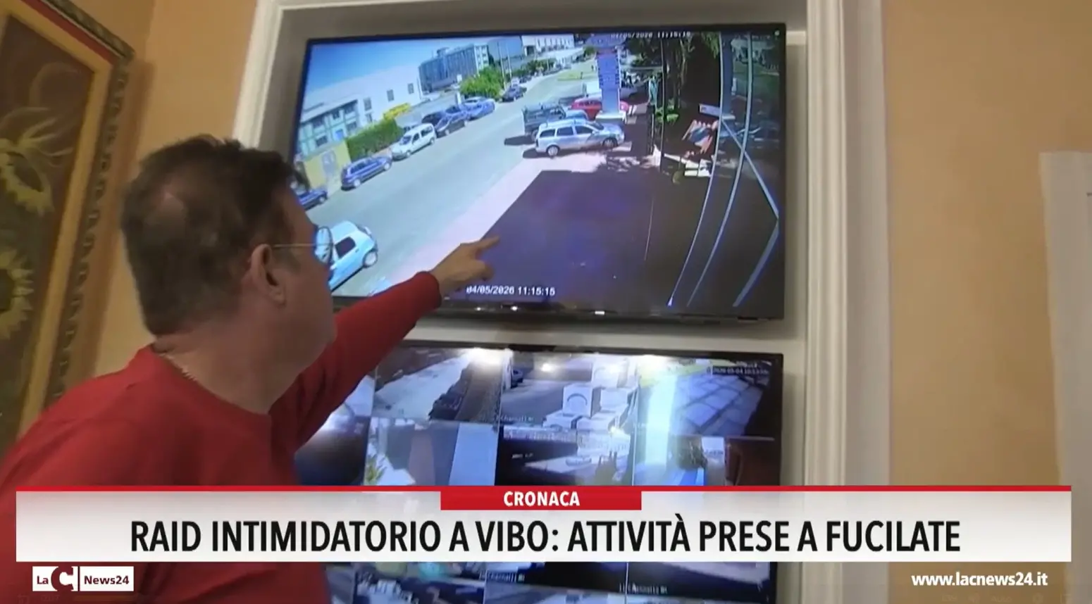 <p>Intimidazioni a 5 aziende a Vibo, uno dei titolari: «Una scena da Far West. I nostri figli andranno via da qui»</p>