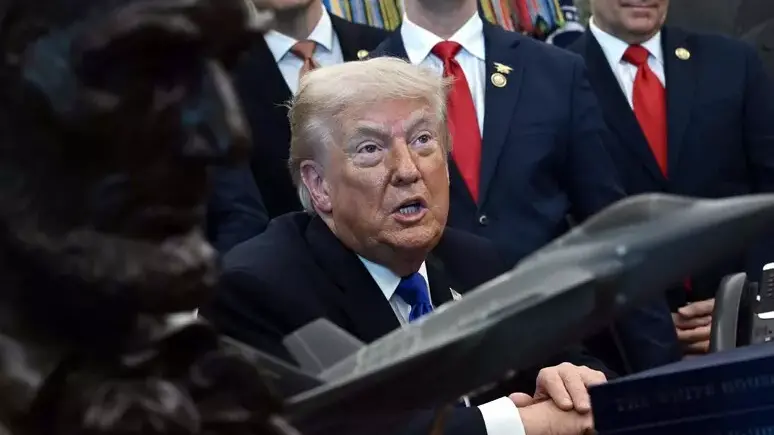 <p>Donald Trump</p>\\n