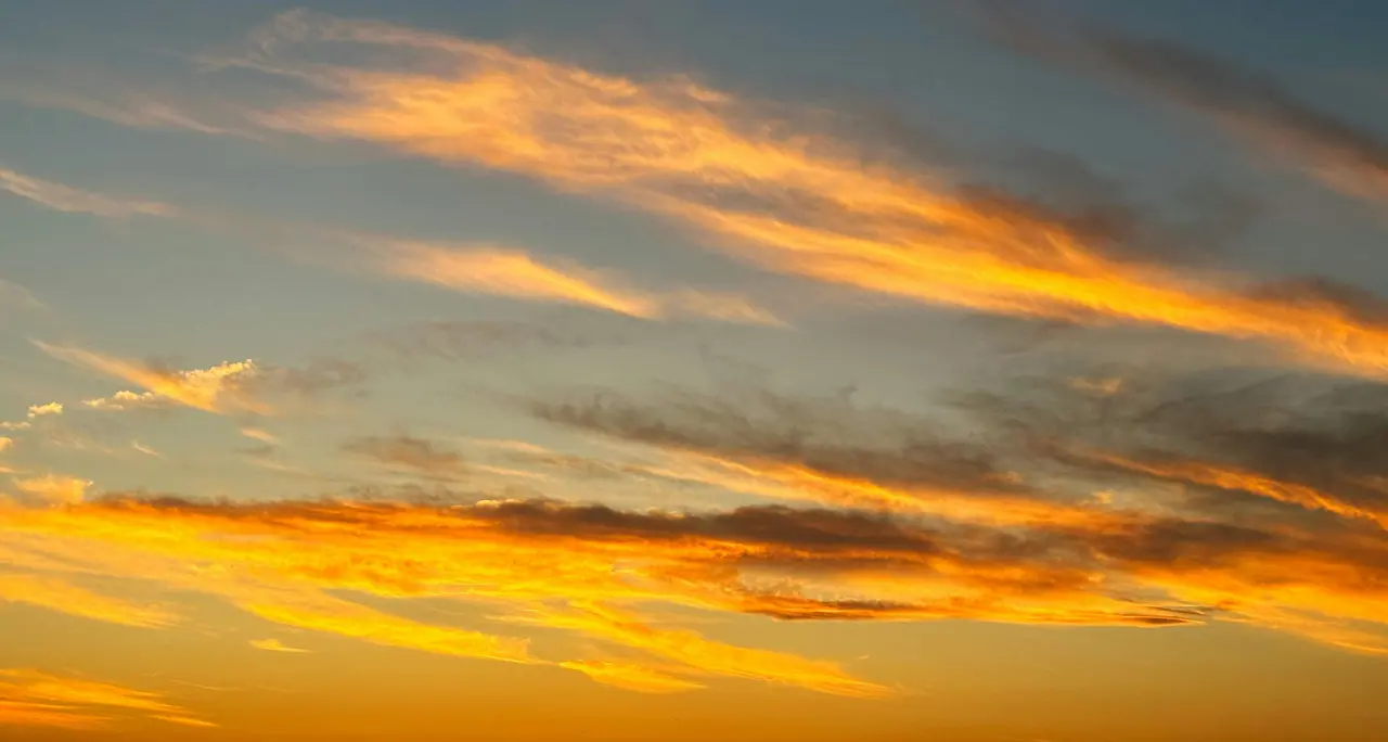 La primavera ci riprova: prima pioggia (poca) e sabbia, poi\u00A0un assaggio di caldo africano\n